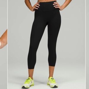 LULULEMON black Base Pace High-Rise Crop